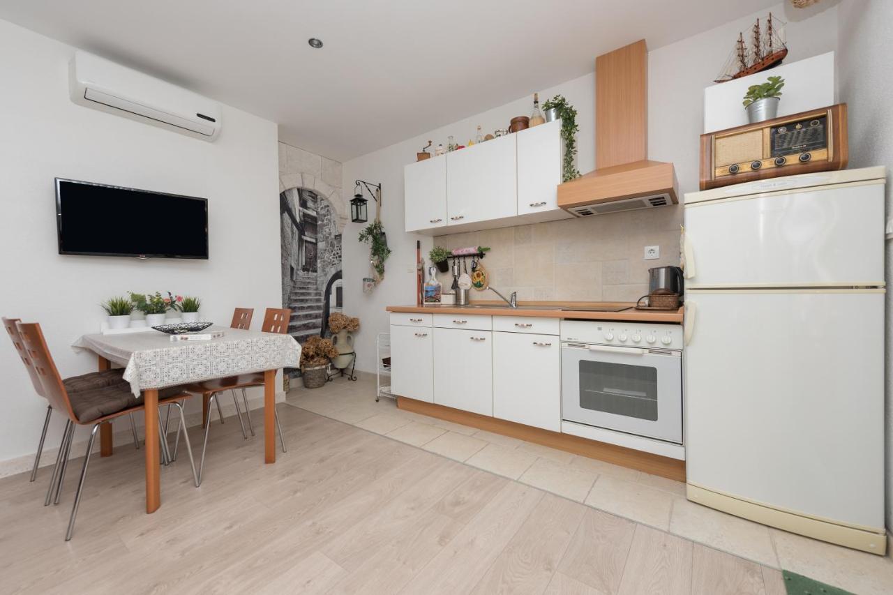 Apartmani Antunovic Podgora Exterior foto