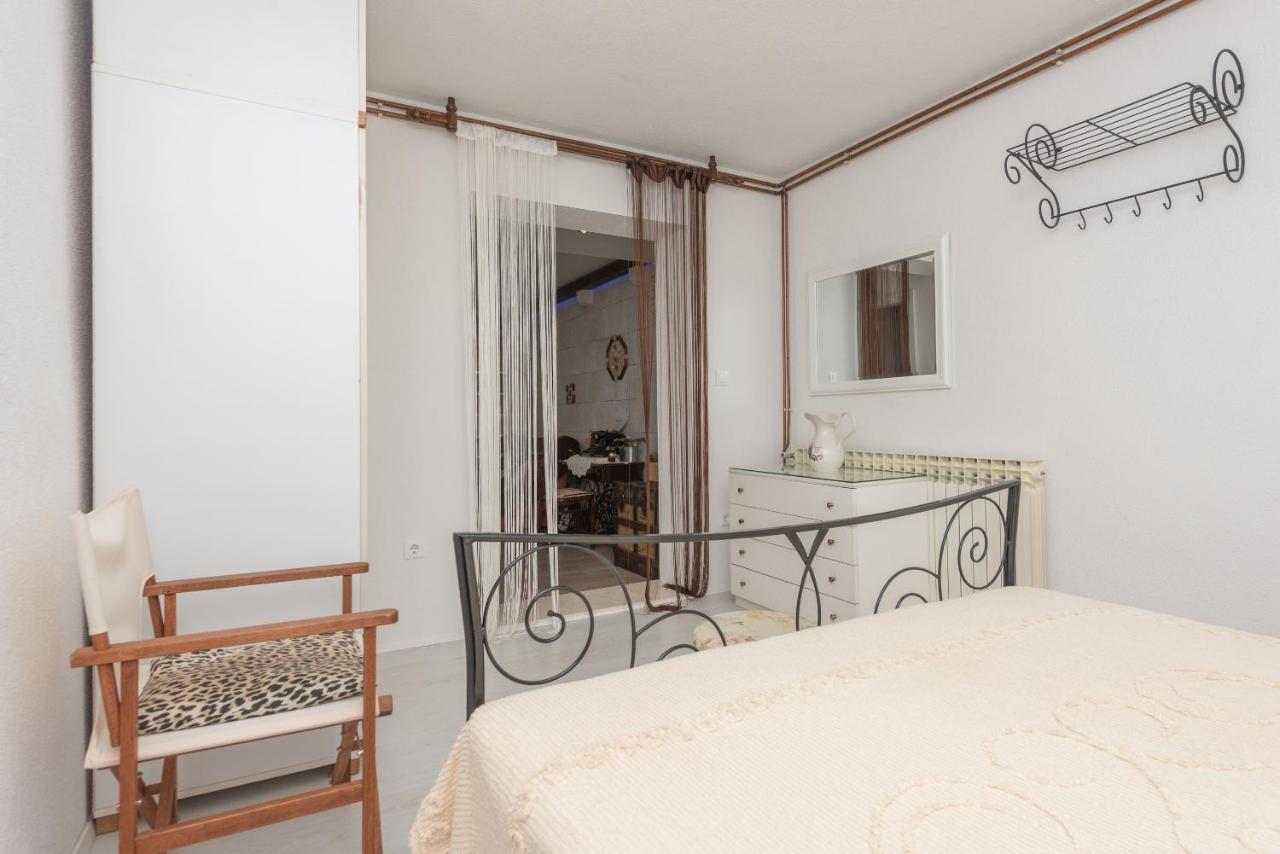 Apartmani Antunovic Podgora Exterior foto
